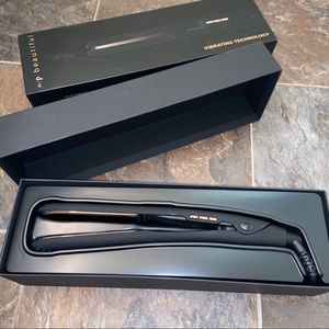 N:P Beautiful Vibrating Technology Flat Iron